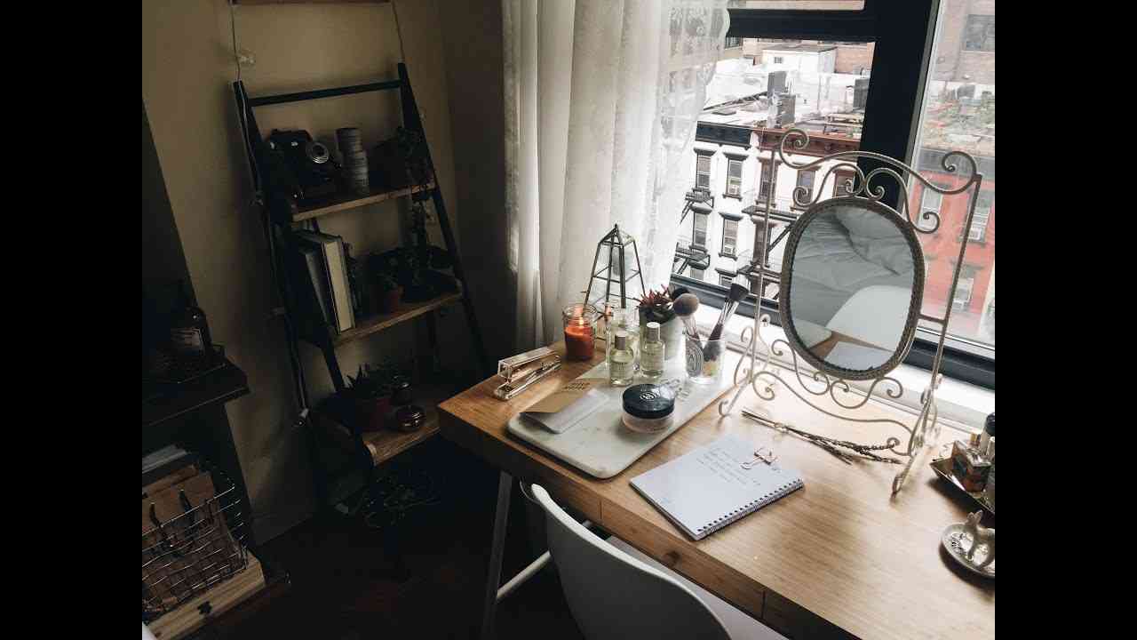 آینه دکوراتیو مدرن ایده آل برای فضای مطالعه